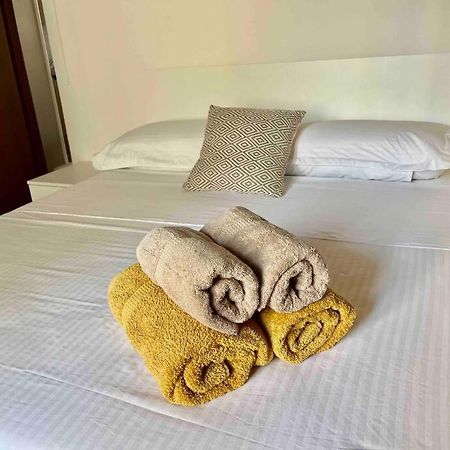 Suite In Bg Centro Con Netflix Bergamo Buitenkant foto
