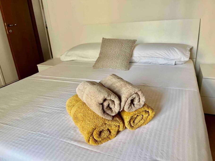 Suite In Bg Centro Con Netflix Bergamo Buitenkant foto